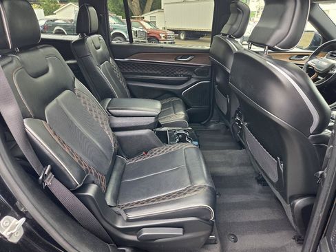 Used 2021 Jeep Grand Cherokee L Summit w/ Advanced Protech Group IV AWD/4WD image 17