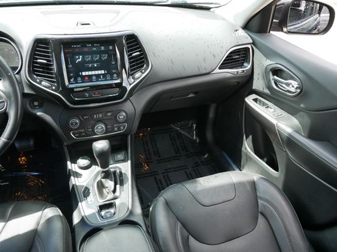 Used 2019 Jeep Cherokee Limited AWD/4WD image 11