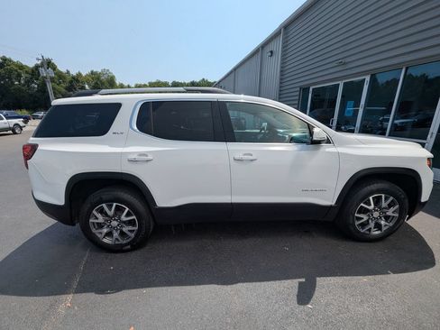 Used 2023 GMC Acadia SLT FWD image 6