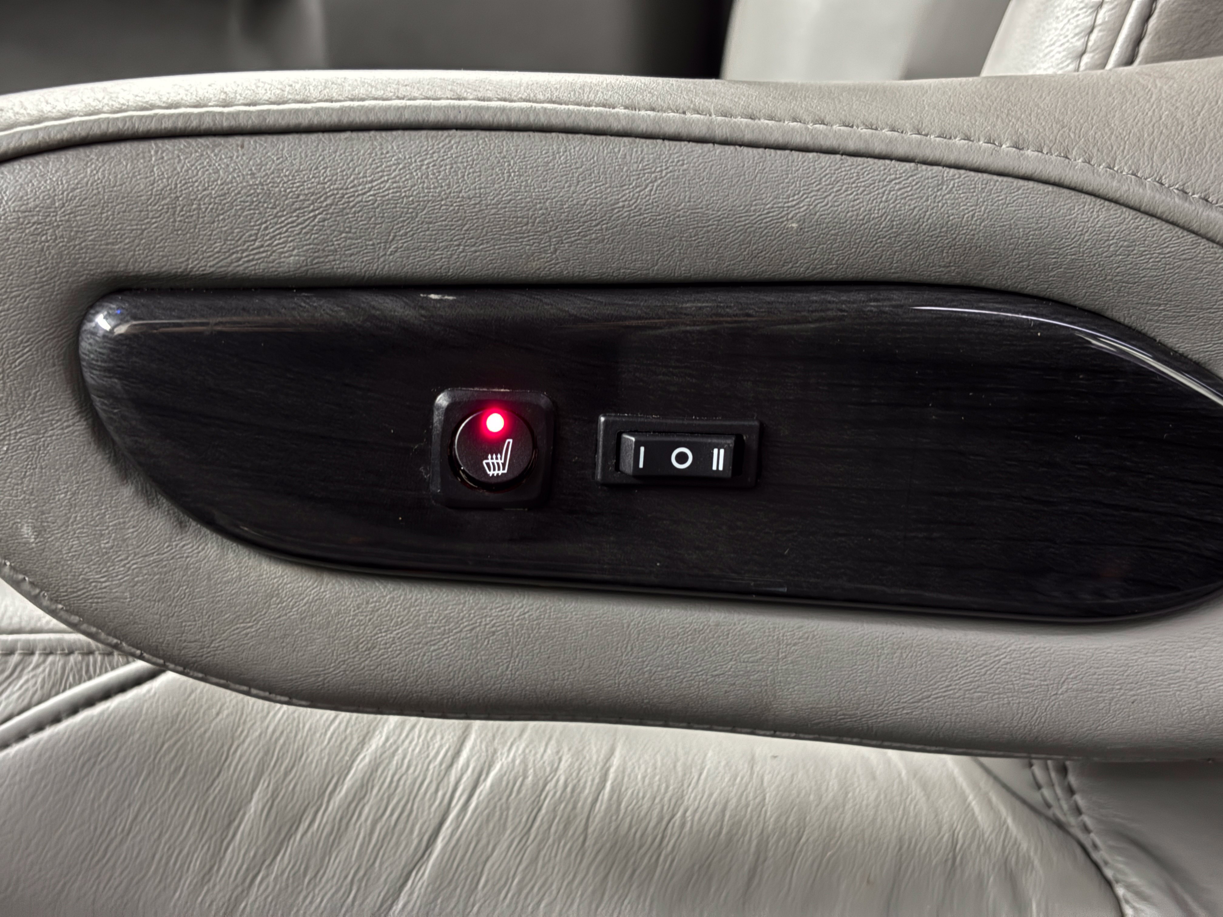 Used 2020 GMC Savana 2500 Extended w/ Enhanced Convenience Package RWD image 39