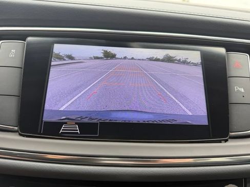 Used 2021 Buick Enclave Essence FWD image 15