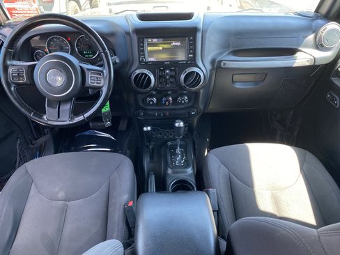 Used 2017 Jeep Wrangler Unlimited Sport w/ Quick Order Package 24S AWD/4WD image 20
