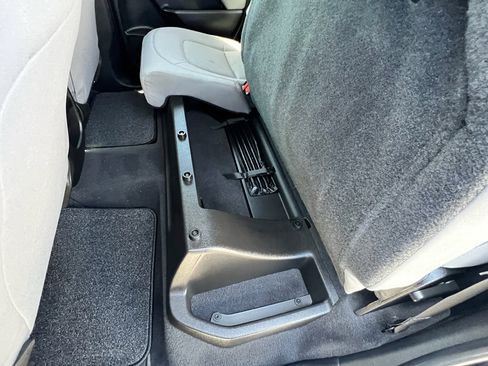 Used 2020 Chevrolet Colorado W/T w/ WT Convenience Package image 30