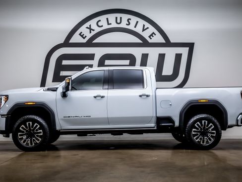 Used 2026 GMC Sierra 2500 Denali Ultimate AWD/4WD image 6