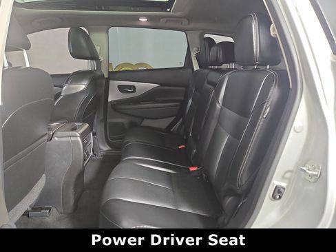 Used 2022 Nissan Murano SL w/ SL Moonroof Package image 11