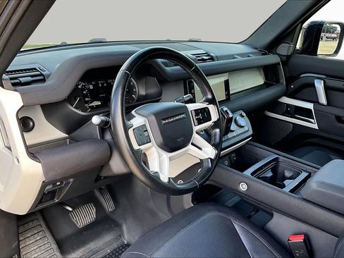 Used 2022 Land Rover Defender 110 X-Dynamic SE AWD/4WD image 18