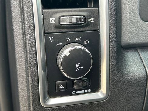 Used 2018 RAM 1500 Lone Star image 24