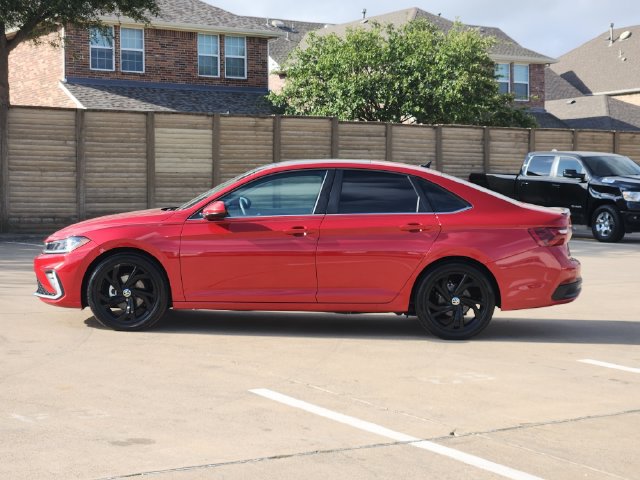 Used 2026 Volkswagen Jetta SE FWD image 12