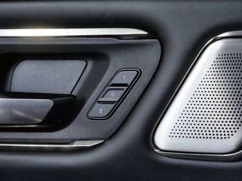 Used 2019 RAM 1500 Limited AWD/4WD image 32