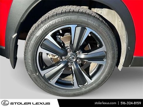 Used 2023 Lexus UX 250h FWD image 9