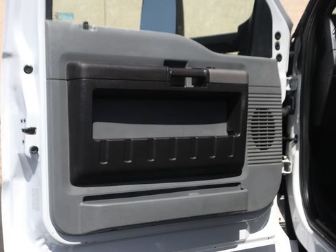 Used 2019 Ford F650 2WD Regular Cab Super Duty image 15
