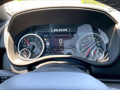 New 2026 RAM 1500 Big Horn AWD/4WD image 10