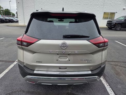 Used 2022 Nissan Rogue Platinum w/ Head-Up Display Package AWD/4WD image 6