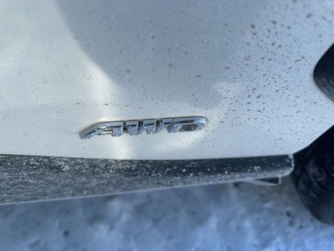 Used 2022 Toyota RAV4 XLE image 6