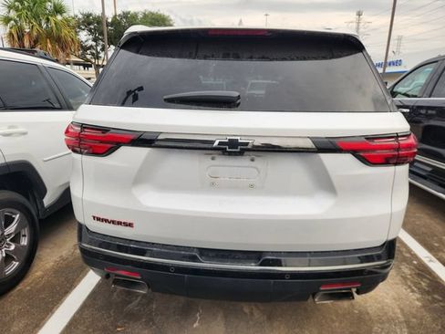 Used 2023 Chevrolet Traverse Premier w/ Redline Edition FWD image 10