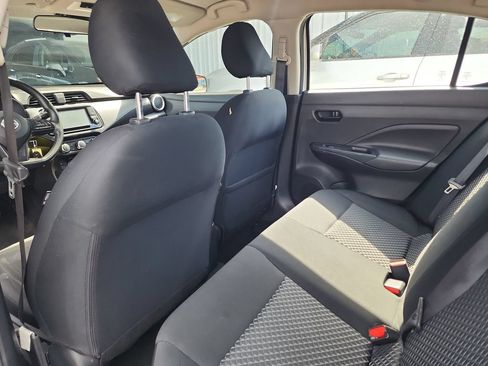 Used 2023 Nissan Versa S FWD image 39