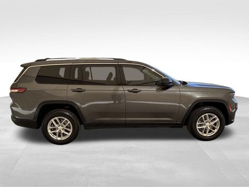 Used 2021 Jeep Grand Cherokee L Laredo w/ Luxury Tech Group I RWD image 6