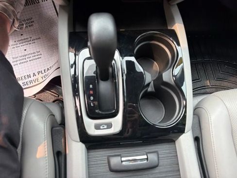 Used 2018 Honda Ridgeline RTL-E image 14