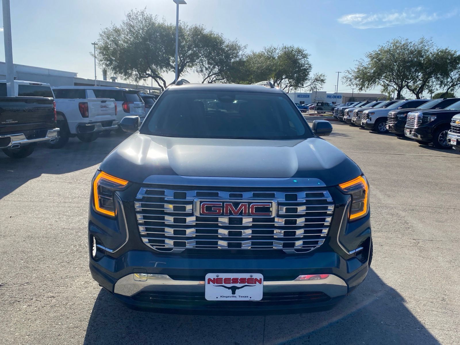 New 2027 GMC Terrain Denali AWD/4WD image 2