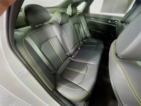 Used 2025 Kia K5 GT image 29