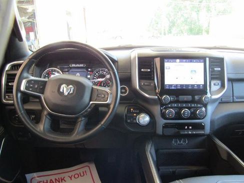 Used 2023 RAM 1500 Laramie AWD/4WD image 5