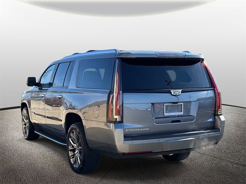 Used 2020 Cadillac Escalade ESV Luxury w/ Escalade Sport Edition image 6