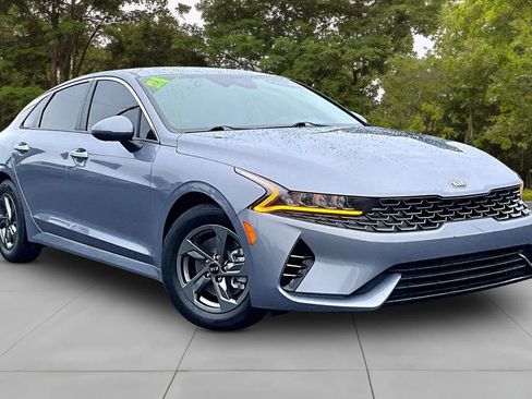 Used 2021 Kia K5 LXS FWD image 11