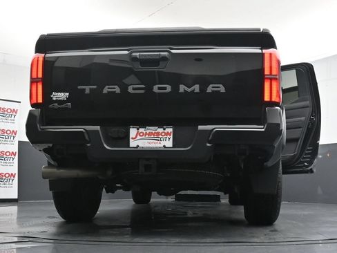 Used 2024 Toyota Tacoma TRD Off-Road AWD/4WD image 43