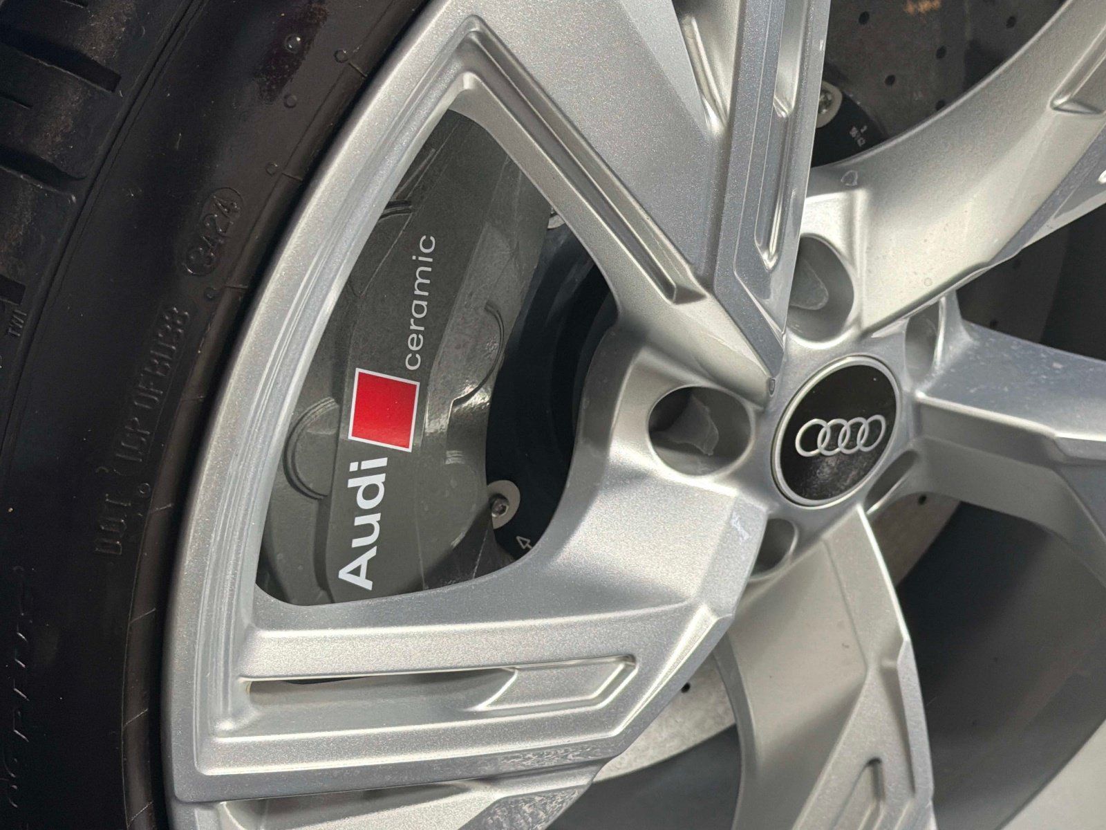 Used 2021 Audi RS 6 AWD/4WD image 23