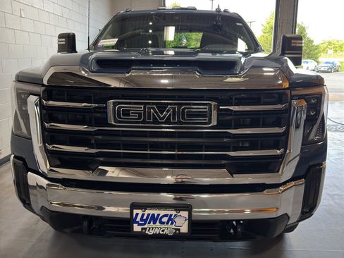 Used 2024 GMC Sierra 2500 SLE w/ SLE Convenience Package AWD/4WD image 8