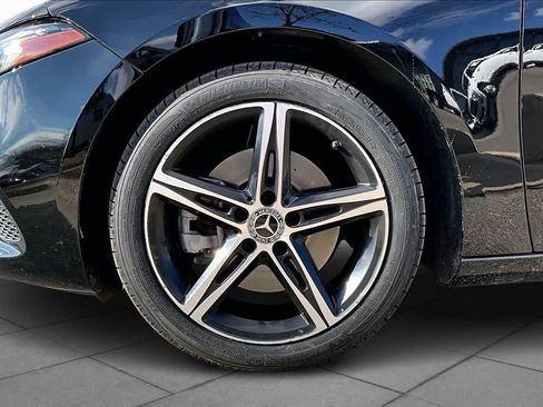 Used 2019 Mercedes-Benz A 220 4MATIC image 10