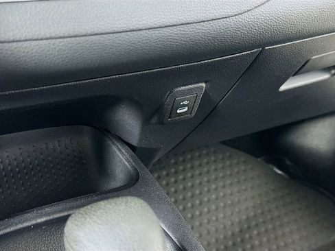 Used 2024 Toyota Corolla LE FWD image 28