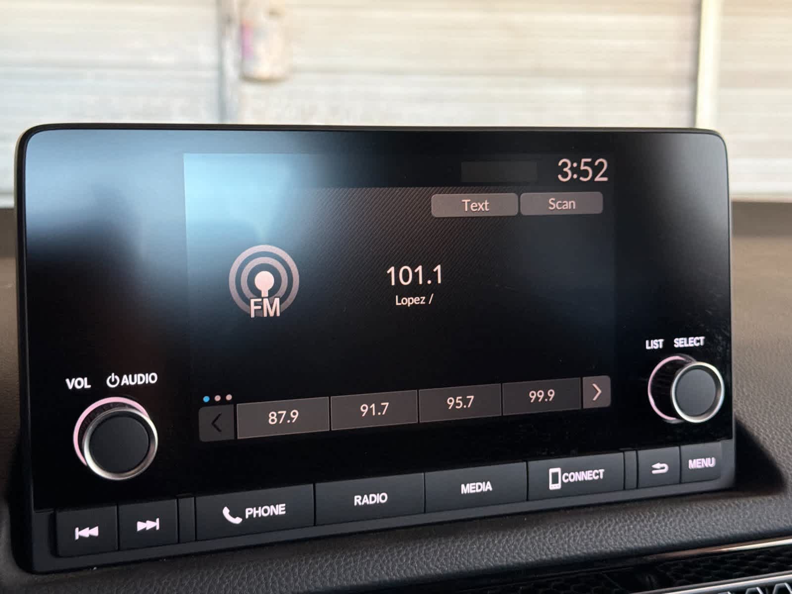 Used 2024 Honda Civic Sport image 18