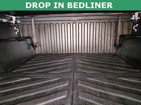 Used 2019 Toyota Tacoma TRD Off-Road image 9