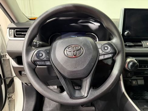 Used 2024 Toyota RAV4 LE AWD/4WD image 22