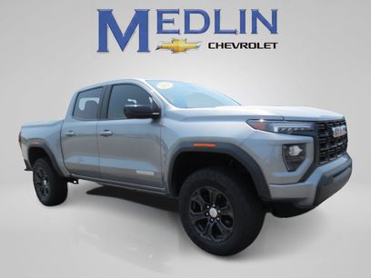 Used 2023 GMC Canyon Elevation