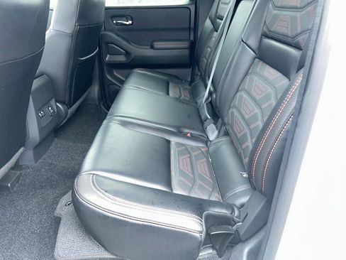 Used 2025 Nissan Frontier PRO-4X w/ Pro Premium Package AWD/4WD image 12