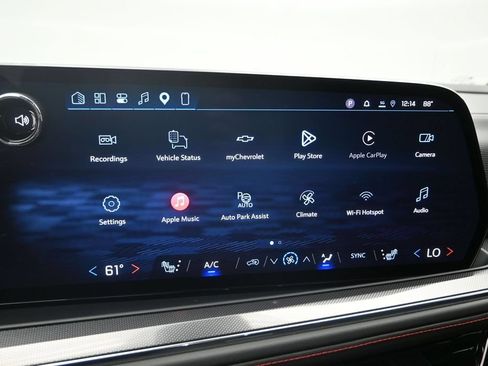 Used 2025 Chevrolet Suburban RST w/ Comfort Package RWD image 14