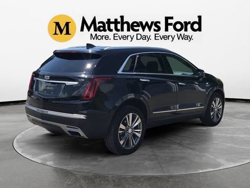 Used 2022 Cadillac XT5 Premium Luxury w/ Technology Package AWD/4WD image 5