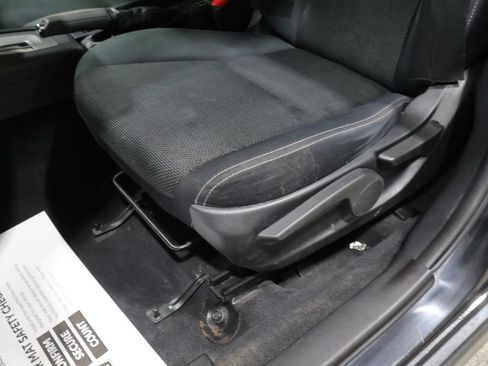 Used 2015 Subaru Crosstrek 2.0i Premium AWD/4WD image 12