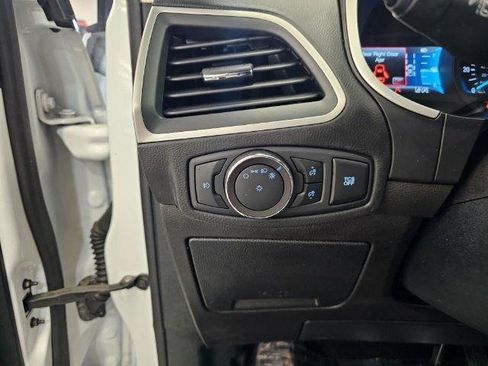 Used 2019 Ford Edge SEL w/ Equipment Group 201A AWD/4WD image 20