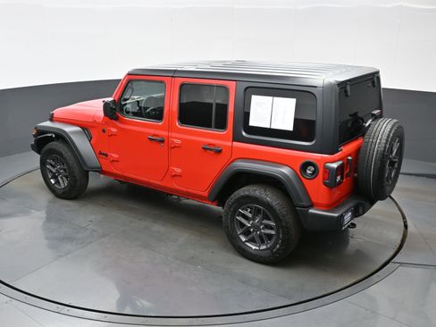 Used 2025 Jeep Wrangler Sport S AWD/4WD image 33