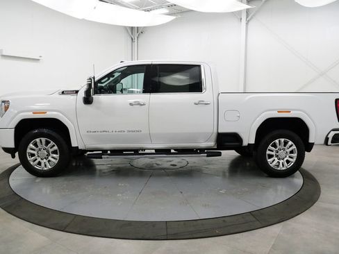 Used 2023 GMC Sierra 3500 Denali w/ Denali Ultimate Package AWD/4WD image 4