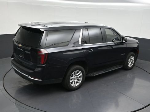 Used 2025 Chevrolet Tahoe LS RWD image 21