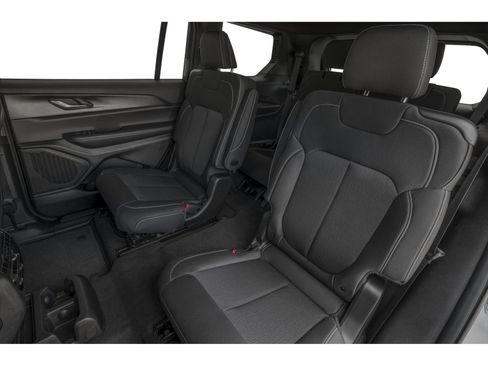 Used 2025 Jeep Grand Cherokee L Laredo AWD/4WD image 8