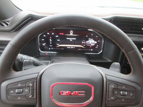 New 2026 GMC Sierra 1500 AT4 w/ AT4 Premium Package AWD/4WD image 19
