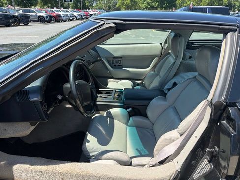 Used 1993 Chevrolet Corvette Coupe RWD image 9