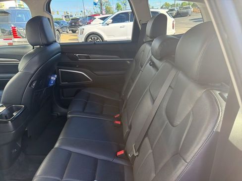 Used 2020 Kia Telluride EX image 8
