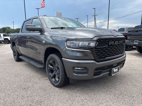New 2026 RAM 1500 Express AWD/4WD image 8