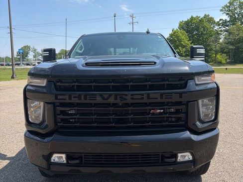 Used 2022 Chevrolet Silverado 2500 LTZ w/ LTZ Plus Package AWD/4WD image 2